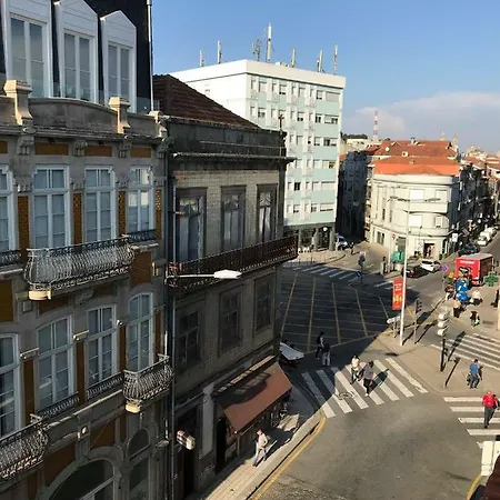 S.lazaro Flat アパート *